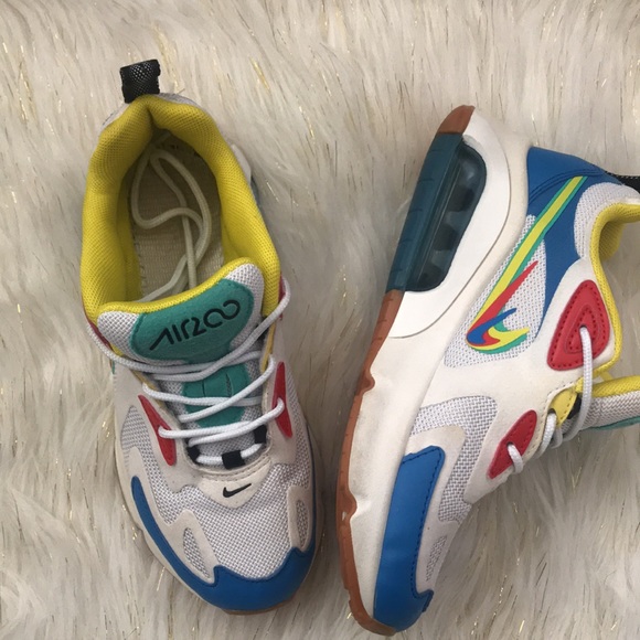 Nike Sneakers. Multicolored for women. - Picture 2 of 4